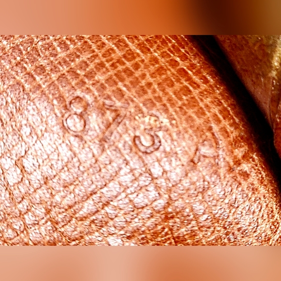 Authentic LOUIS VUITTON Monogram I.D. Cartes Case Card Holder - Picture 8 of 10